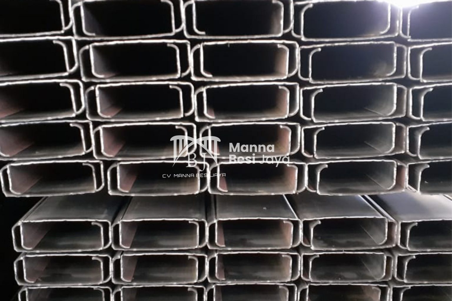 Read more about the article Jual Besi CNP Sidoarjo Dari Distributor No 1 Manna Besi